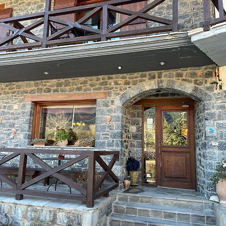 Guesthouse Teloni วิตีนา ภายนอก รูปภาพ